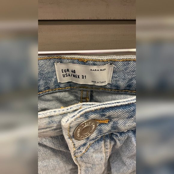 Zara Man Distressed Jean Shorts - Picture 3 of 3